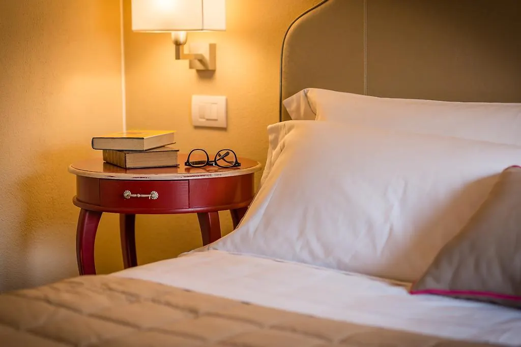 Palazzo Dessy Hotel Cagliari Guest house