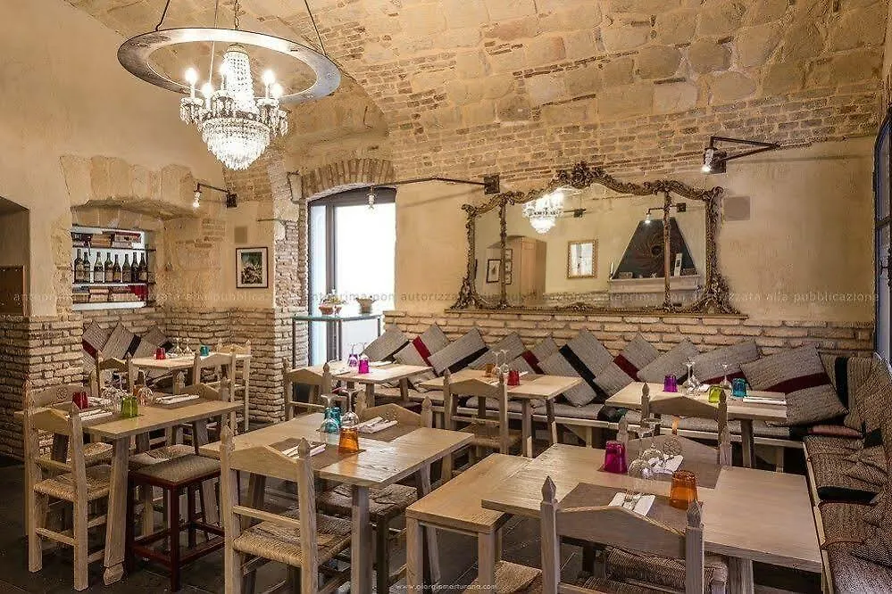 Palazzo Dessy Hotel Cagliari 2*,  Italy